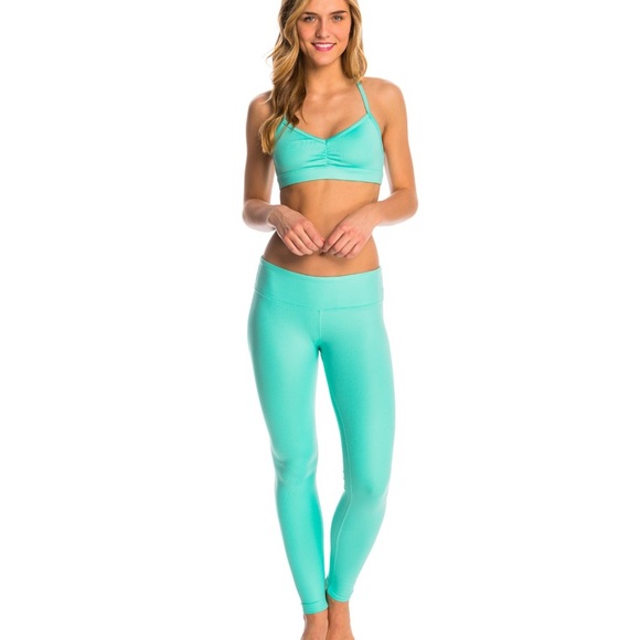 ALO Yoga Pants - alo yoga 2 piece set sunny strappy and airbrush